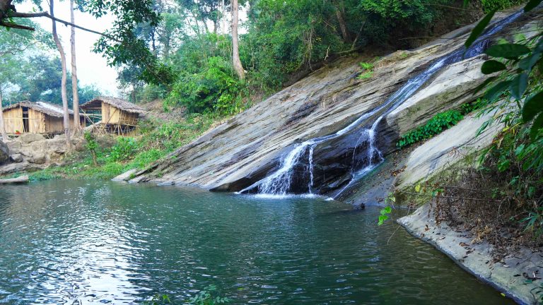 পালং খিয়াং