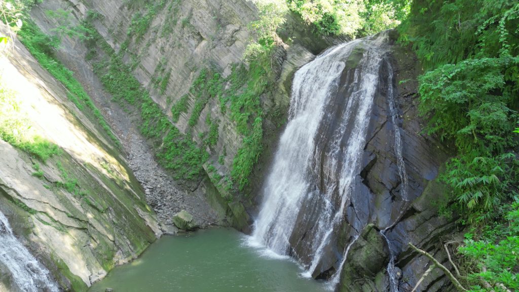 দামতুয়া ঝর্ণা